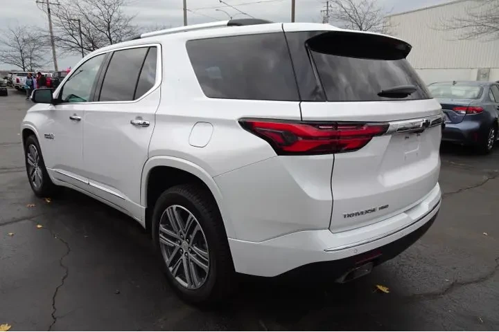 $34995 : 2023 TRAVERSE image 9