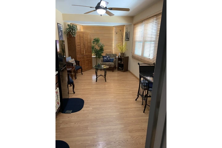 $1850 : Renta para 2 en Westchester image 1