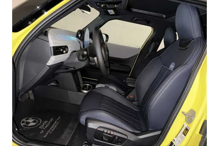 $29993 : MINI Hardtop 4 Door 2025 Coo image 9