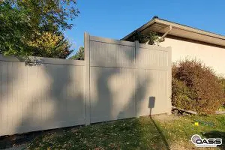 $500 : PVC Fencing image 1