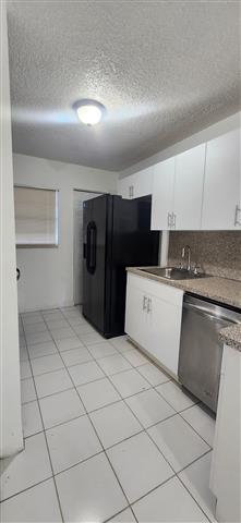 $2150 : Kendall first Floor For Rent image 5