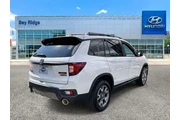 $30600 : Honda Passport 2023 AWD Trai thumbnail