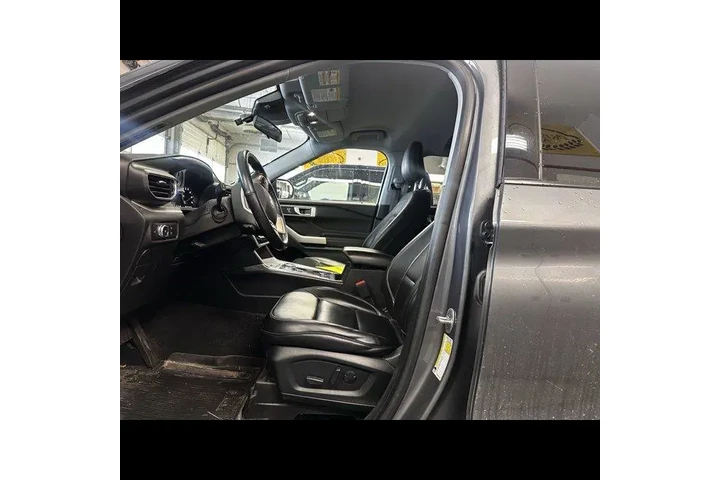 $28599 : Ford Explorer 2021 AWD XLT 4 image 7