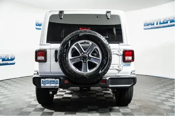 $28900 : Jeep Wrangler Unlimited 2022 image 5