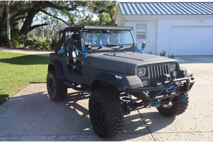$12850 : Modified 1990 Jeep Wrangler image 1
