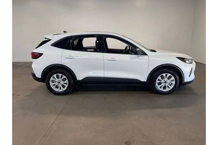 $23625 : Ford Escape 2025 Active 4dr image 2