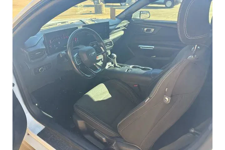 $39114 : Ford Mustang 2024 GT 2dr Fas image 9
