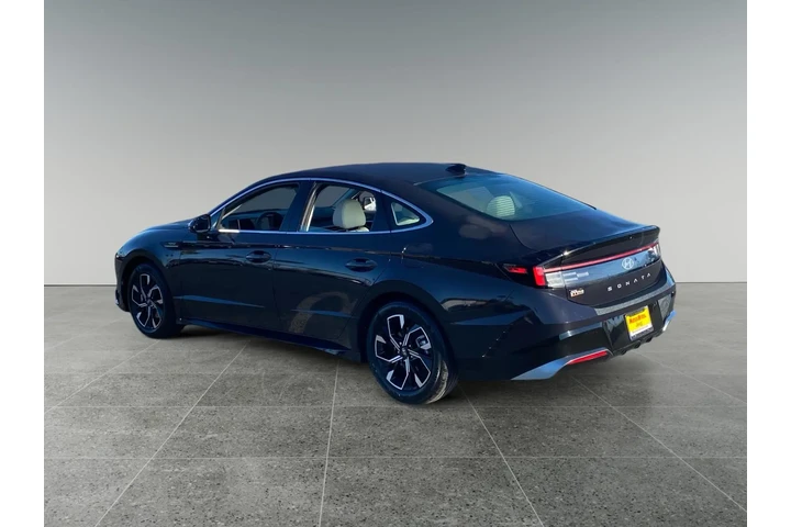 $29422 : Hyundai SONATA 2025 image 3