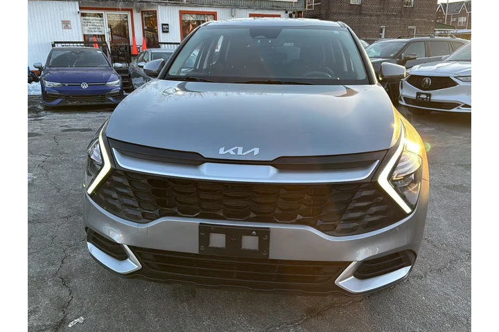 $20990 : Kia Sportage 2023 AWD LX 4dr image 2