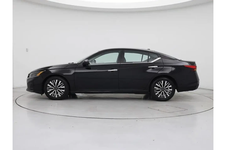 $17998 : Nissan Altima 2024 2.5 SV 4d image 3
