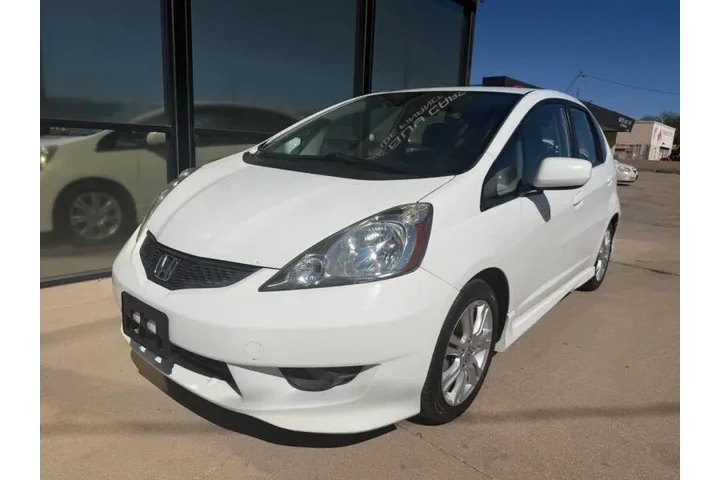$8495 : 2011 Fit Sport image 3