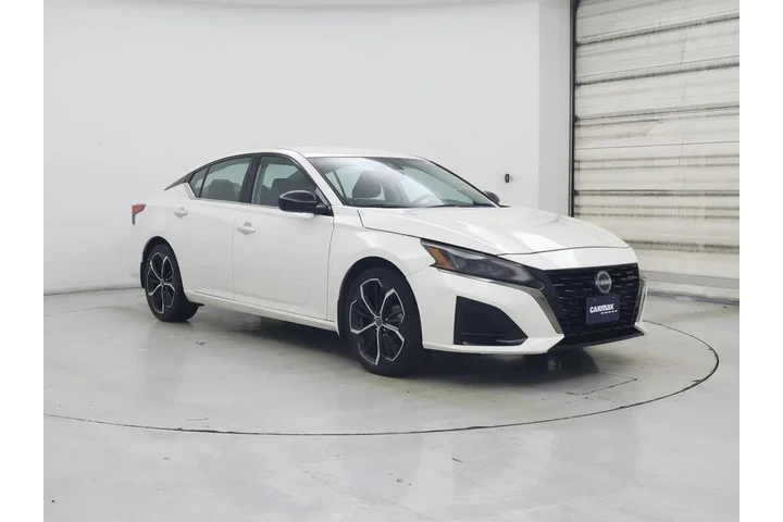 $23998 : Nissan Altima 2025 2.5 SR 4d image 1