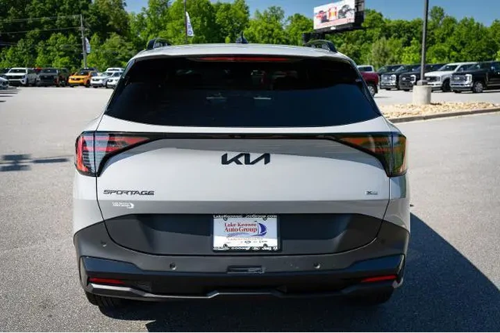 $34988 : Kia Sportage 2026 AWD X-Line image 8