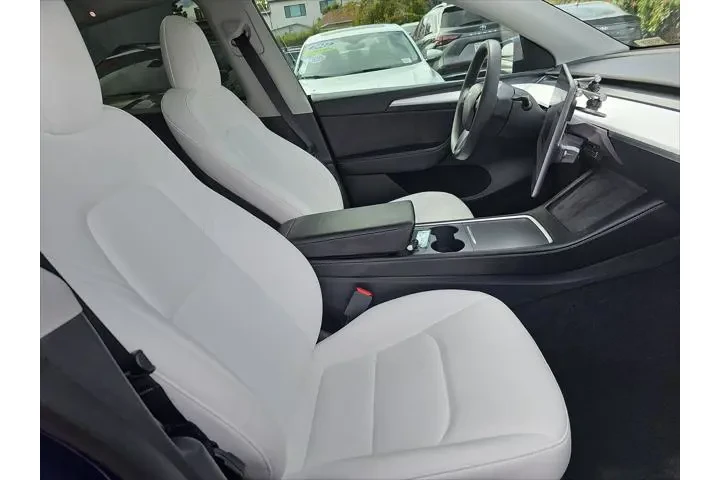 $25995 : Tesla Model Y 2023 AWD Long image 10