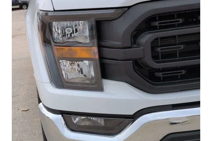 $37901 : Ford F-150 2023 4x4 XL 2dr R image 9