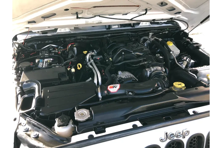 $18990 : 2017 Wrangler Unlimited Sport image 1