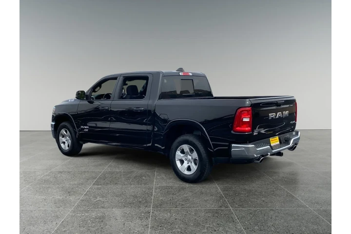 $38232 : Ram 1500 2025 4x4 Lone Star image 3