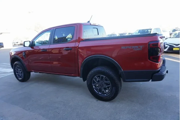 $35688 : Ford Ranger 2024 4x4 XLT 4dr image 4