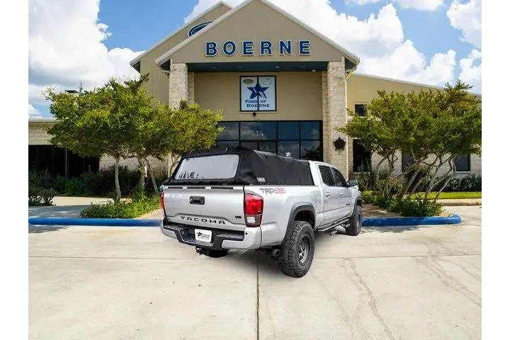 $31369 : Toyota Tacoma 2019 4x4 TRD O image 5