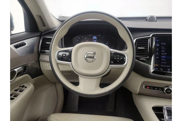 $39998 : Volvo XC90 Recharge 2022 eAW image 10