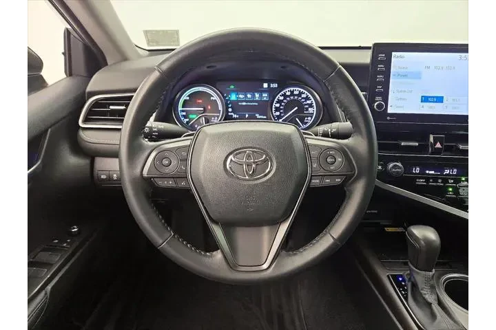 $31998 : Toyota Camry Hybrid 2023 XSE image 10