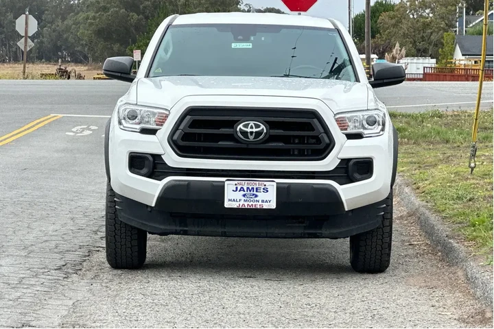 Toyota Tacoma 2022 4x4 TRD O image 8