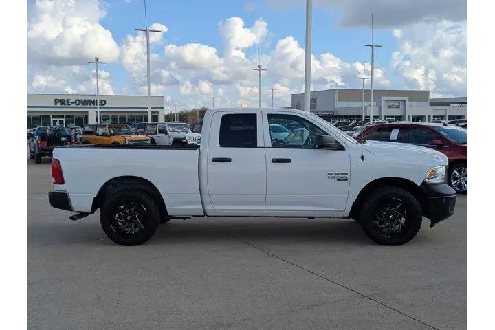 $22495 : Ram 1500 Classic 2019 4x2 Tr image 2