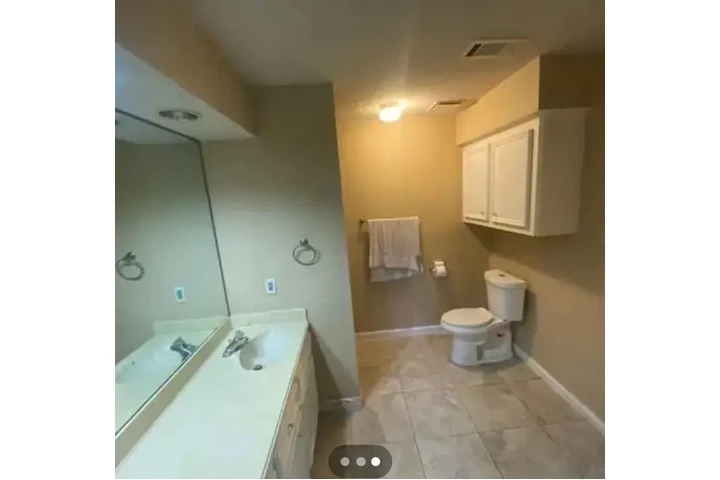 $750 : CONROE image 1