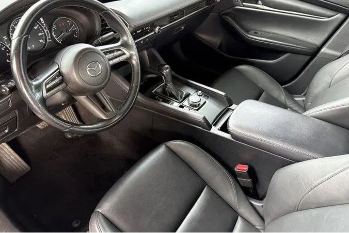 $19250 : Mazda Mazda3 Sedan 2023 2.5 image 5