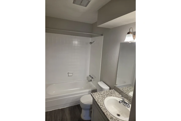 $600 : HABITACION BILLS INCLUDED image 3