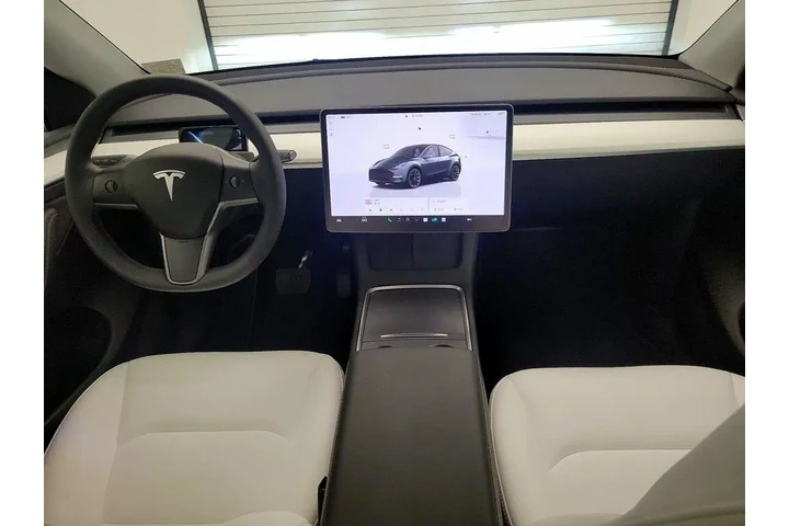 $35998 : Tesla Model Y 2023 AWD Long image 9