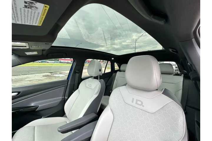 2021 VOLKSWAGEN ID.4 PRO S SP image 2