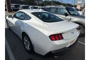 $28329 : Ford Mustang 2024 EcoBoost 2 thumbnail