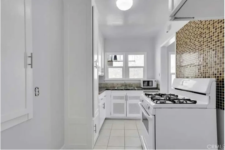 $2295 : Apartamento de renta image 2