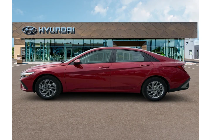 $15051 : Hyundai ELANTRA 2024 SEL 4dr image 3