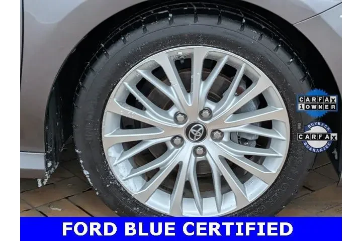 $21000 : Toyota Camry Hybrid 2018 XLE image 10