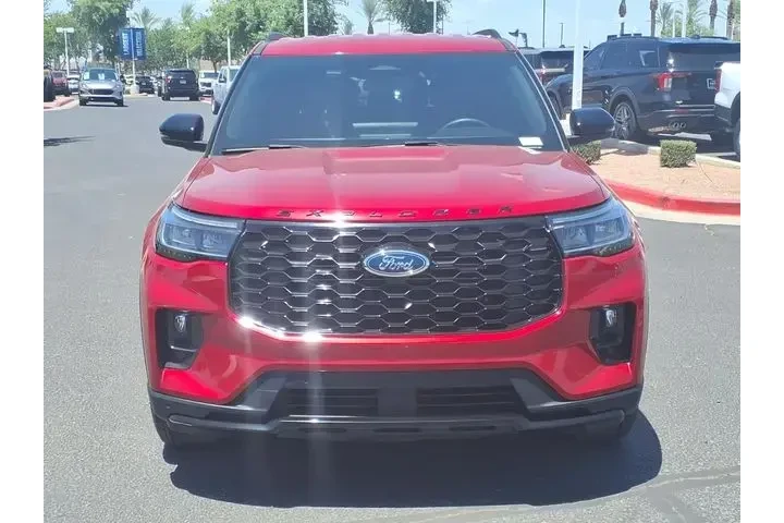 $39958 : Ford Explorer 2025 ST-Line 4 image 2