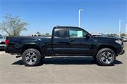 $27300 : Tacoma SR thumbnail