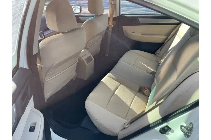 $13500 : Subaru Legacy 2017 AWD 2.5i image 9