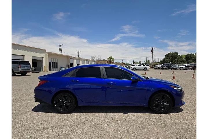 $21982 : Hyundai ELANTRA Hybrid 2023 image 6
