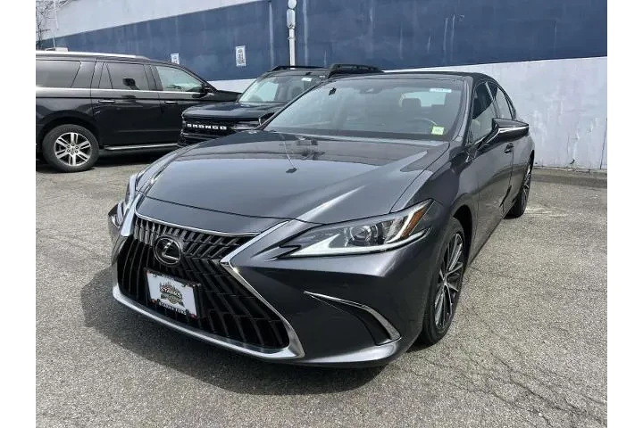$37990 : Lexus ES 350 2023 4dr Sedan image 3