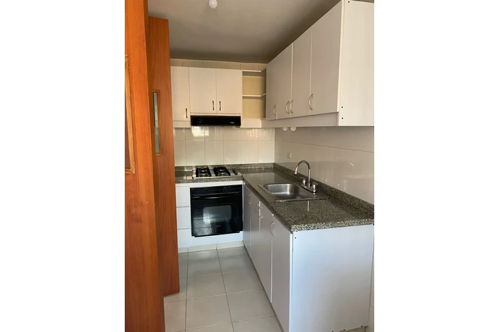 $490000000 : MODELIA VENDO APTO OPORTUNIDAD image 3