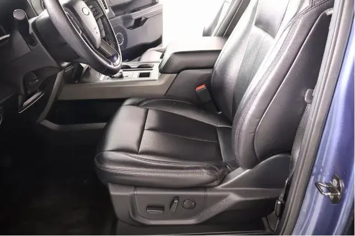 $19199 : Ford Expedition 2020 4x2 XLT image 10