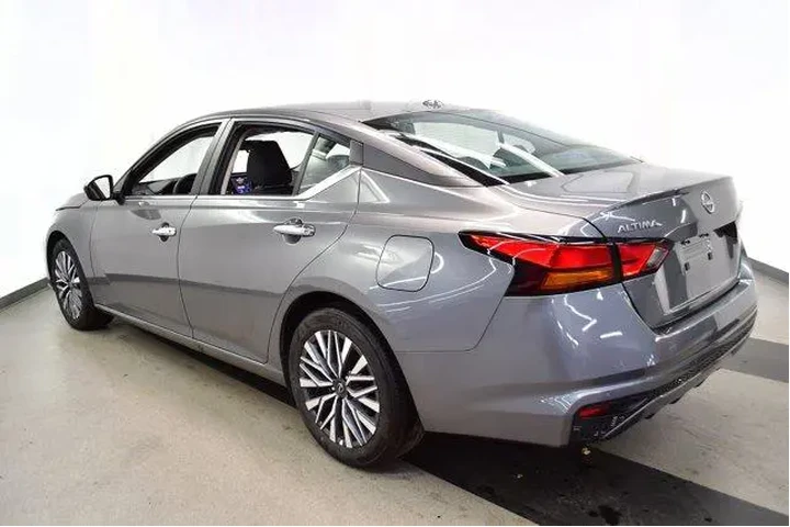 $21994 : Nissan Altima 2025 2.5 SV 4d image 5