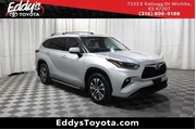 Toyota Highlander 2021 XLE 4