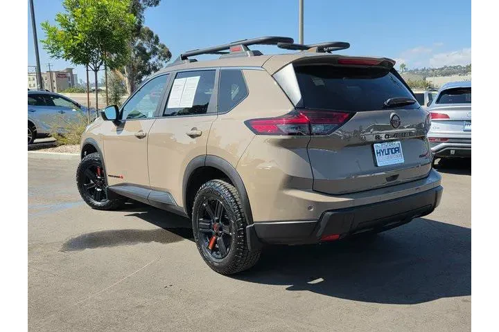 $32332 : Nissan Rogue 2025 AWD Rock C image 7