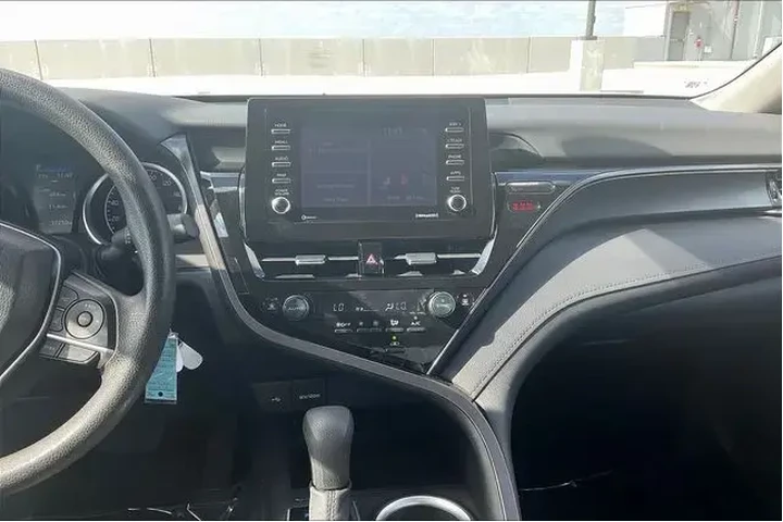 $21511 : Toyota Camry 2024 LE 4dr Sed image 6