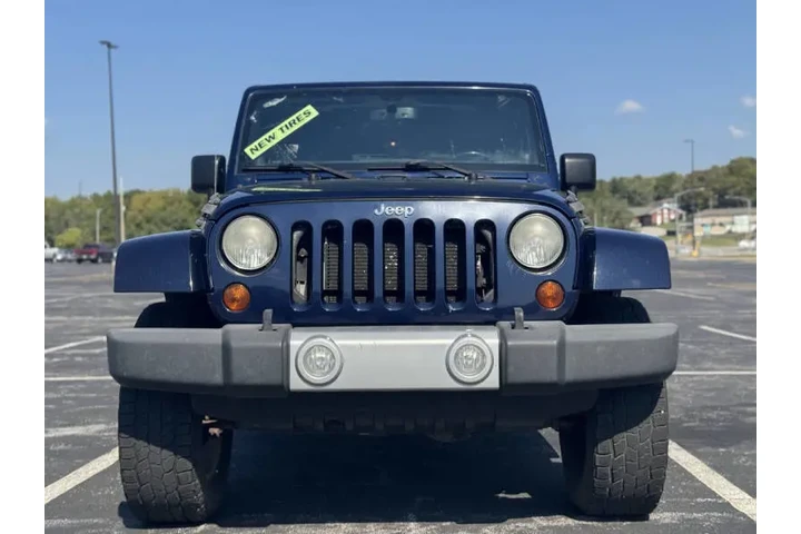 $10999 : 2013 Wrangler Unlimited Sahara image 3