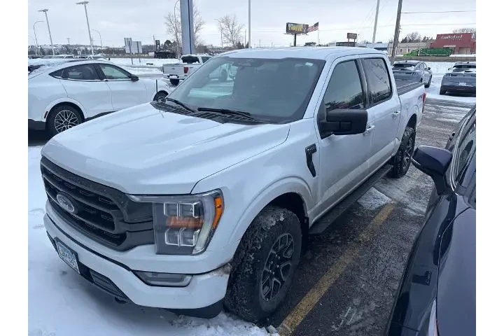 $37967 : Ford F-150 2022 4x4 XLT 4dr image 2