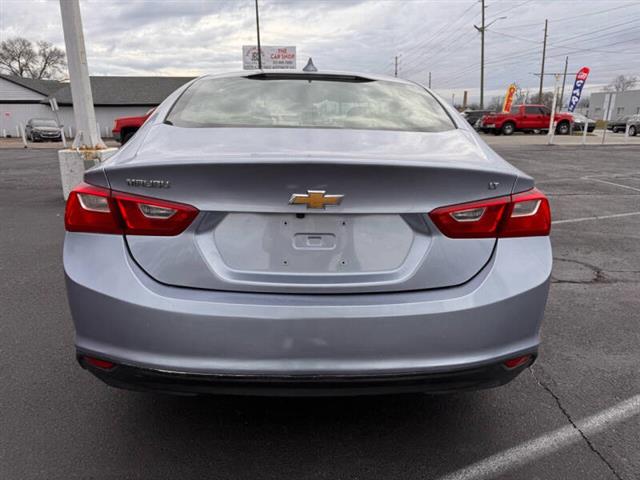 $13982 : 2018 Malibu LT image 10